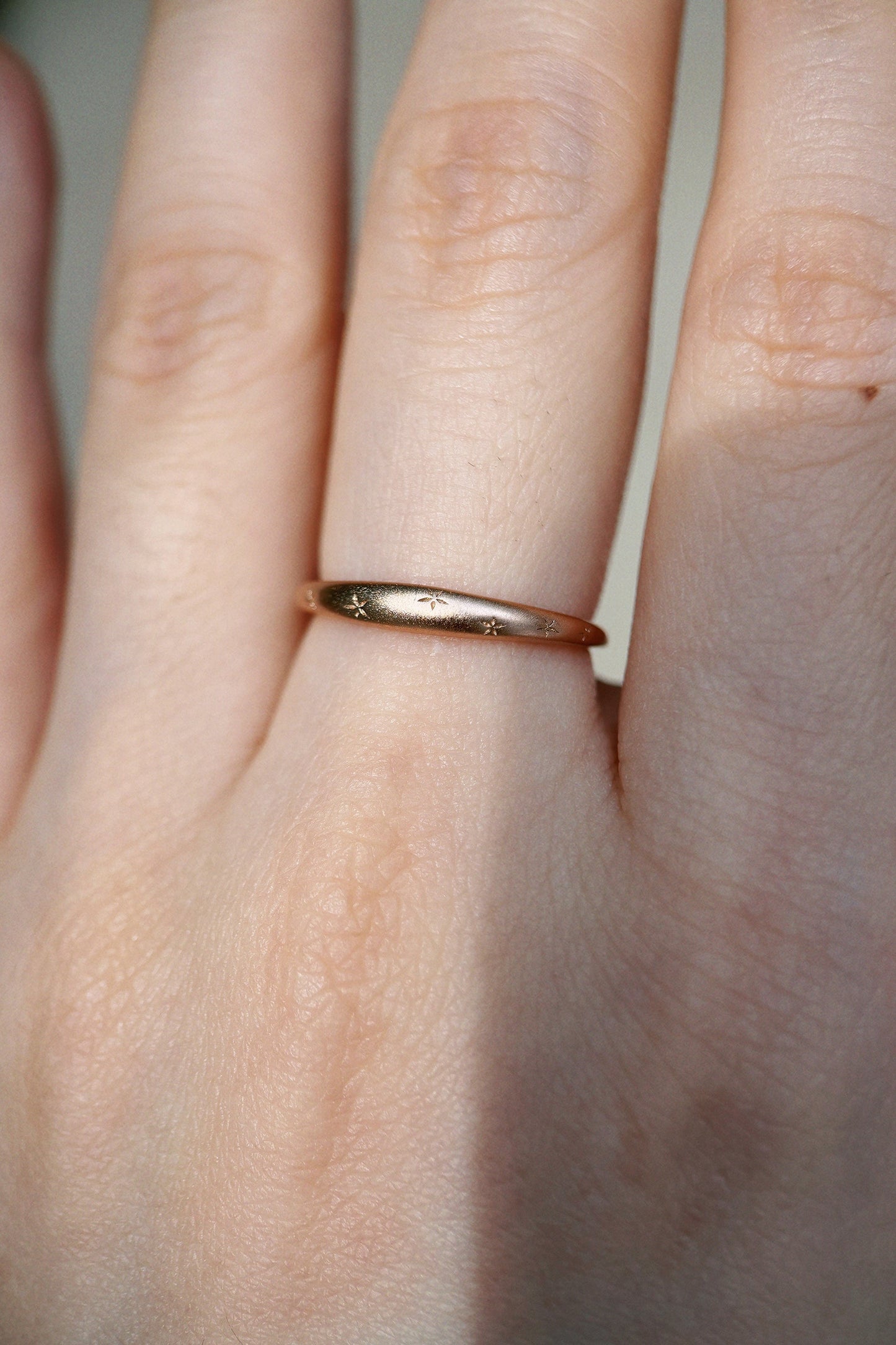 Stardust Etched Gold Band