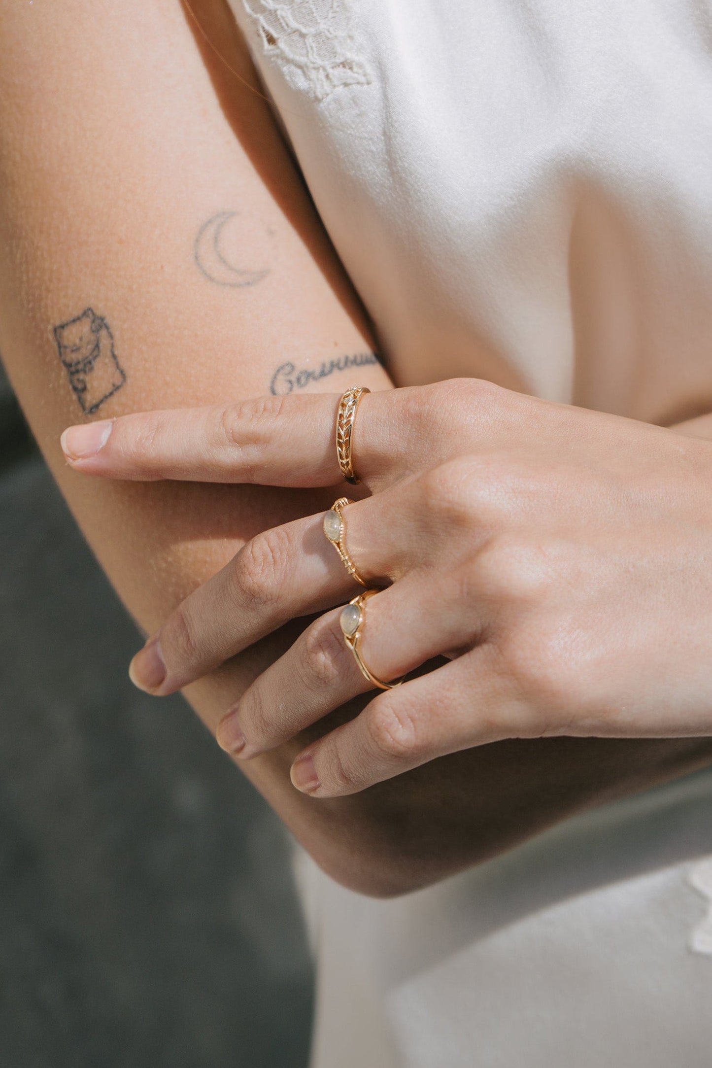 Devil's Eye Labradorite Ring