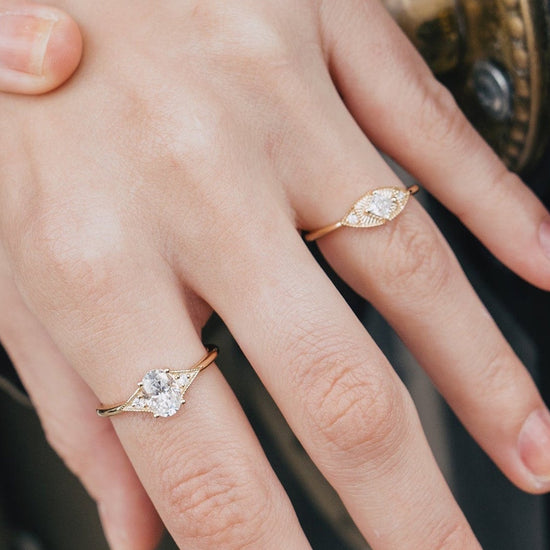 LIRAE vintage-inspired gold ring featuring a square-cut moissanite and sunburst radiant texture, geometric Art Deco jewelry for women.