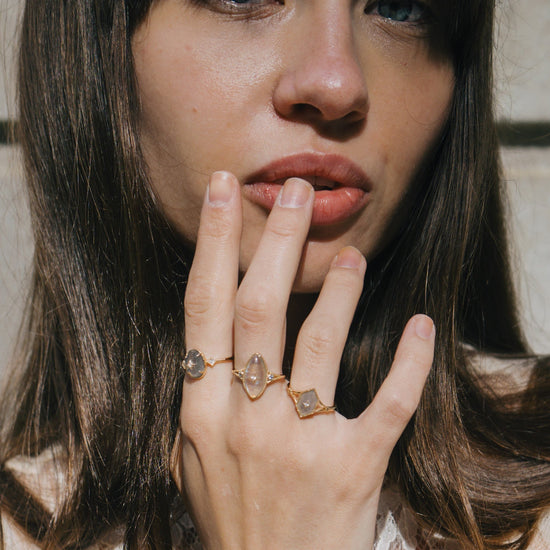 Handmade 14k gold rhombus labradorite ring with a gold diamond star motif, vintage signet ring by LIRAE.