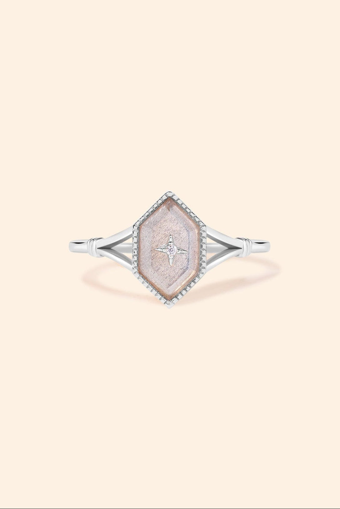Handmade sterling silver rhombus labradorite ring with a silver diamond star motif, vintage signet ring by LIRAE.